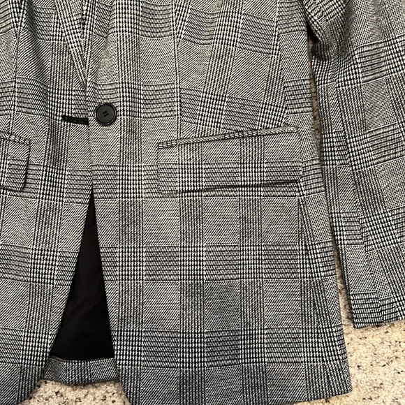 Loft Knitted Blazer - Picture 2 of 3